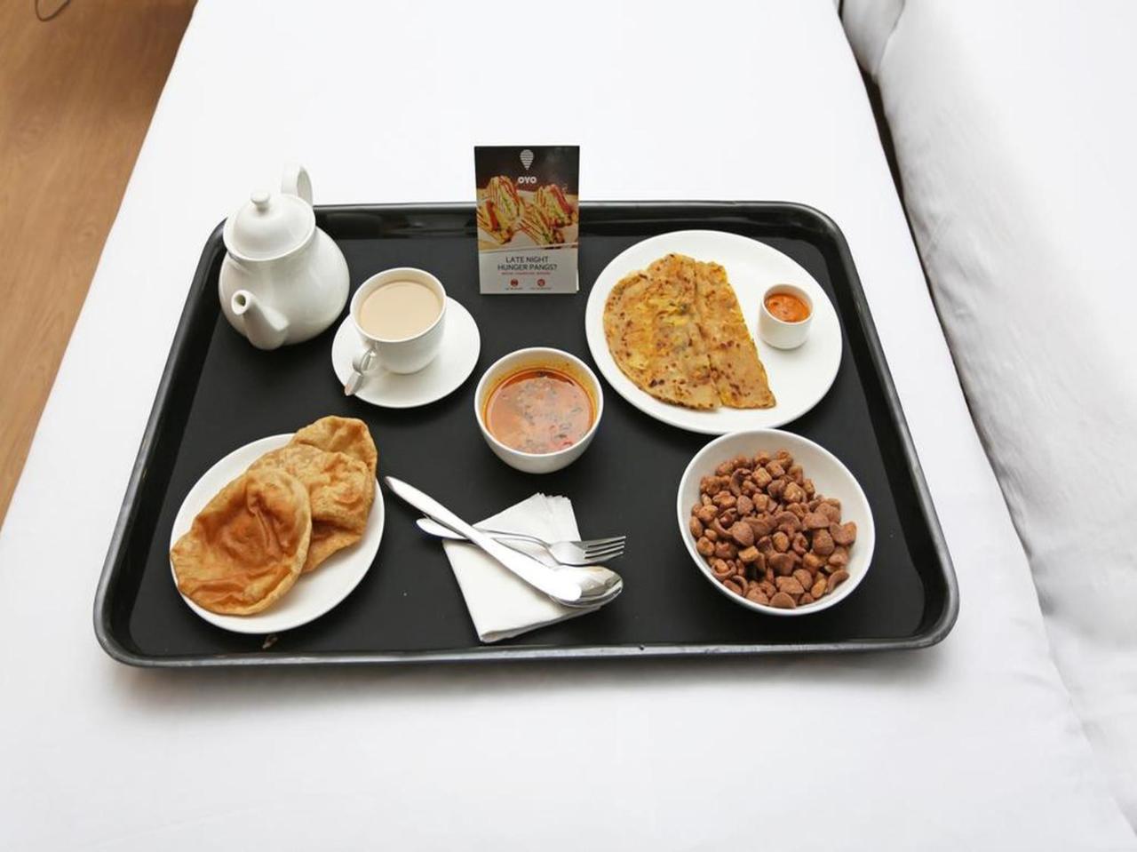 Hotel Madhushrie Agra  Bagian luar foto